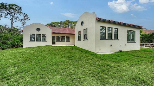 360 N POINT ROAD, Osprey, FL 34229