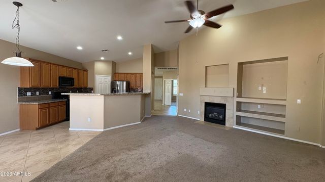 16953 W LIMESTONE Drive, Surprise, AZ 85374