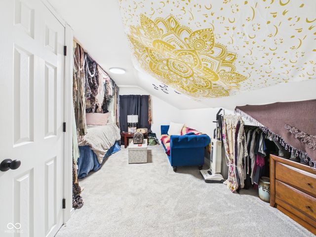 8480 S Honey Creek Road, Muncie, IN 47302