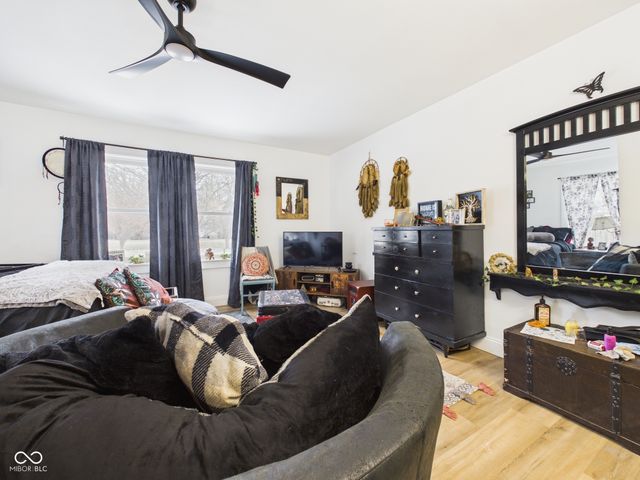 8480 S Honey Creek Road, Muncie, IN 47302