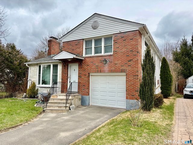 40 Robert Street, Waterbury, CT 06710