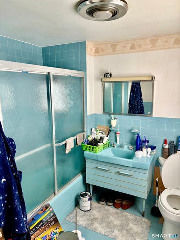 40 Robert Street, Waterbury, CT 06710