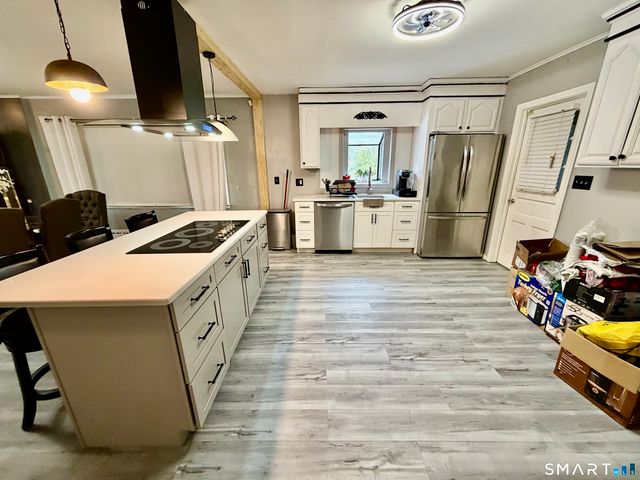 40 Robert Street, Waterbury, CT 06710