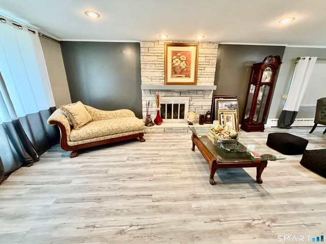 40 Robert Street, Waterbury, CT 06710