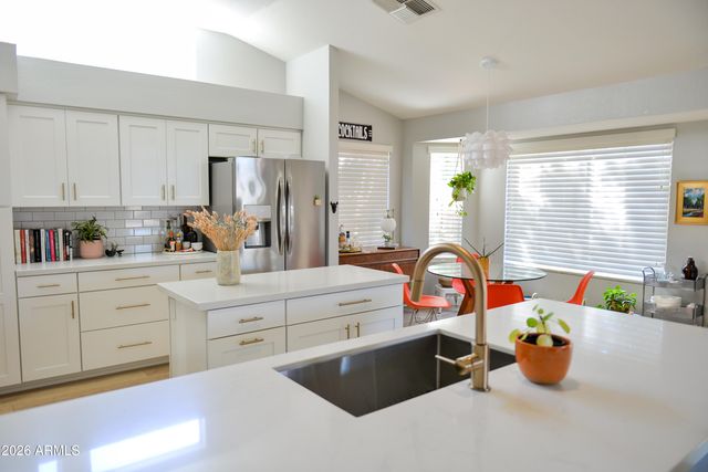 1591 W JASPER Drive, Chandler, AZ 85224