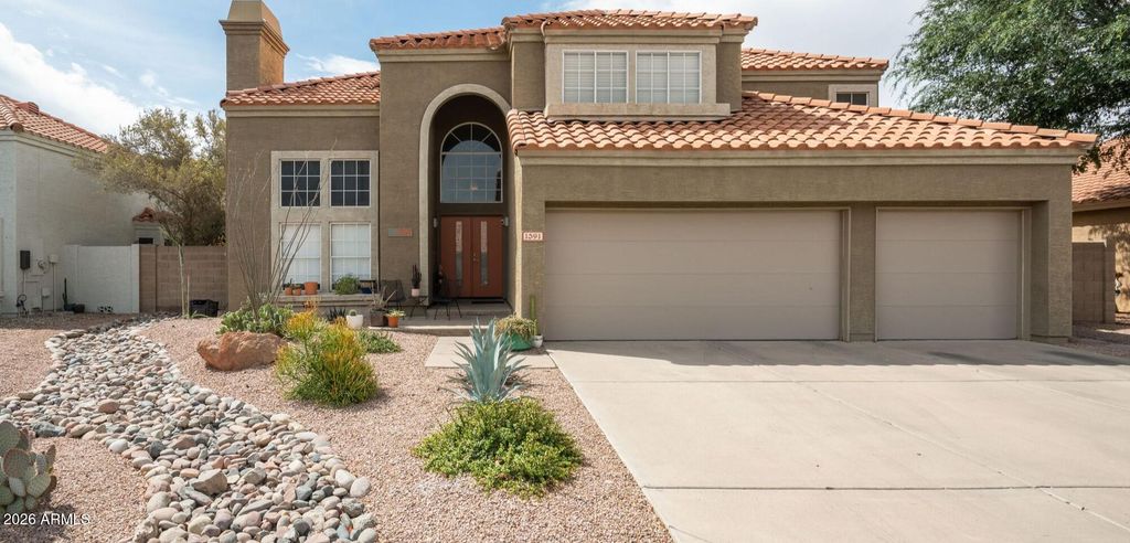 Image 4 of property listing at 1591 W JASPER Drive, Chandler, AZ 85224