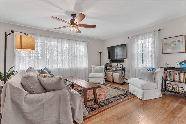 10 Read Avenue, Warren, RI 02885