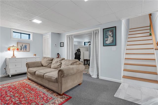 10 Read Avenue, Warren, RI 02885