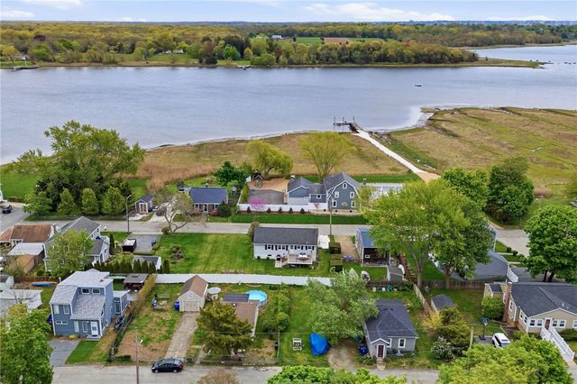 10 Read Avenue, Warren, RI 02885