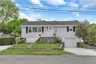 10 Read Avenue, Warren, RI 02885