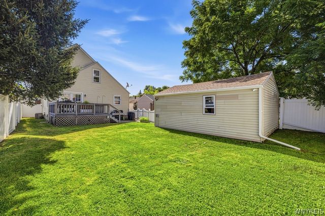 814 83rd Street, Niagara Falls, NY 14304