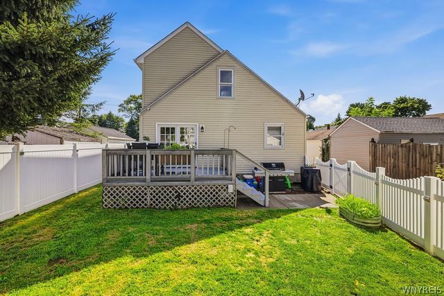 814 83rd Street, Niagara Falls, NY 14304