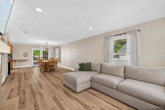814 83rd Street, Niagara Falls, NY 14304