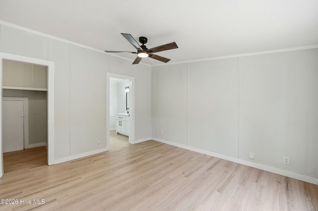 808 Wildwood Circle, Hampstead, NC 28443