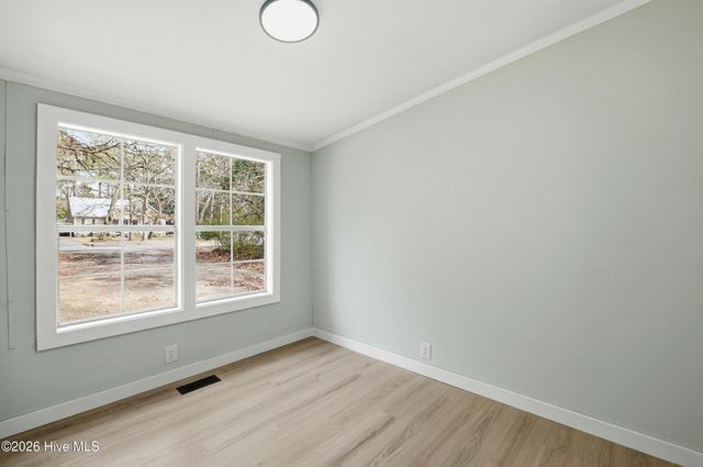 808 Wildwood Circle, Hampstead, NC 28443