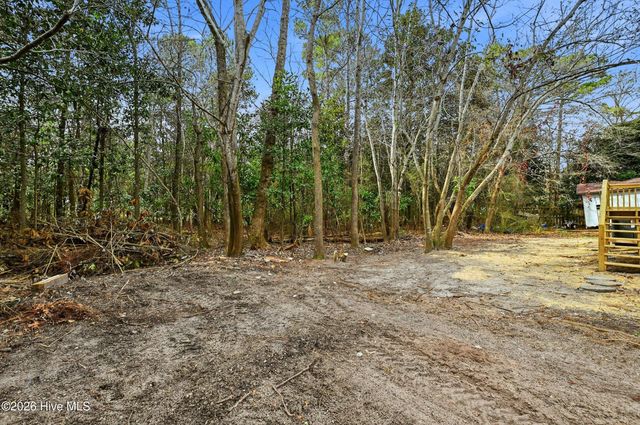 808 Wildwood Circle, Hampstead, NC 28443