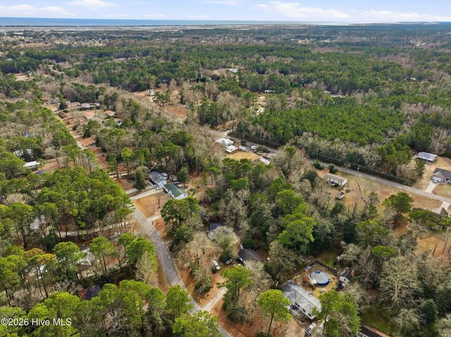 808 Wildwood Circle, Hampstead, NC 28443