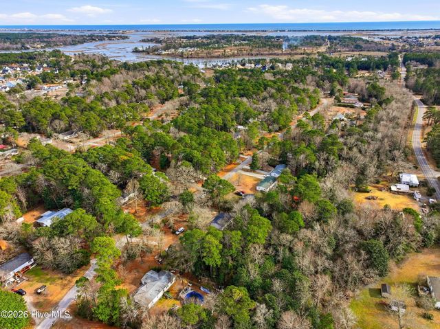 808 Wildwood Circle, Hampstead, NC 28443