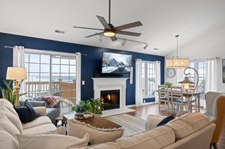 1085 Lakeland DRIVE #9-23, Lake Geneva, WI 53147