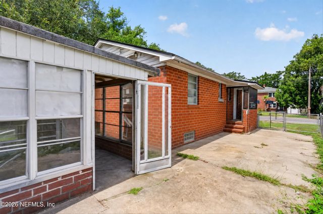 450 E 46TH Street, Jacksonville, FL 32208