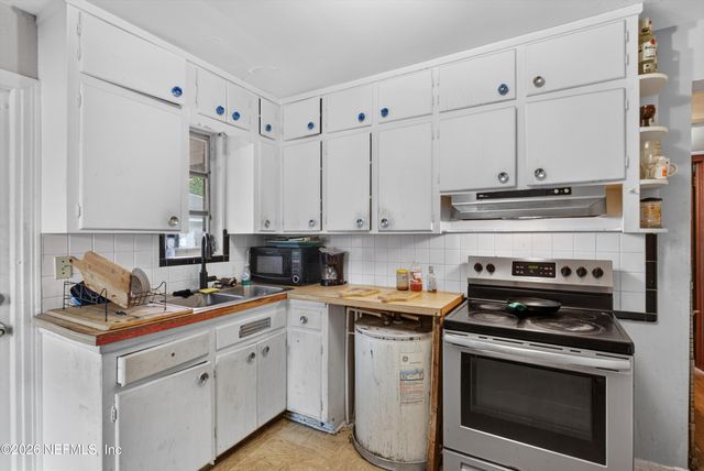 450 E 46TH Street, Jacksonville, FL 32208