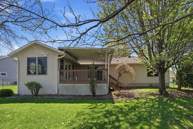 304 E Lauretta Street, Blue Grass, IA 52726