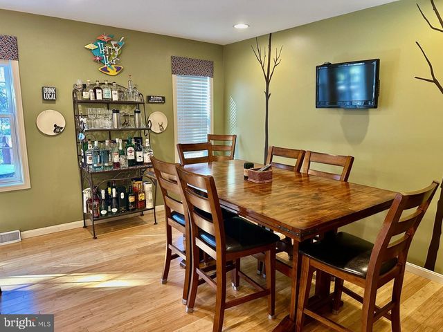 132 QUINCY AVE, State College, PA 16801