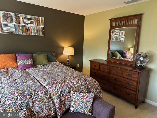 132 QUINCY AVE, State College, PA 16801