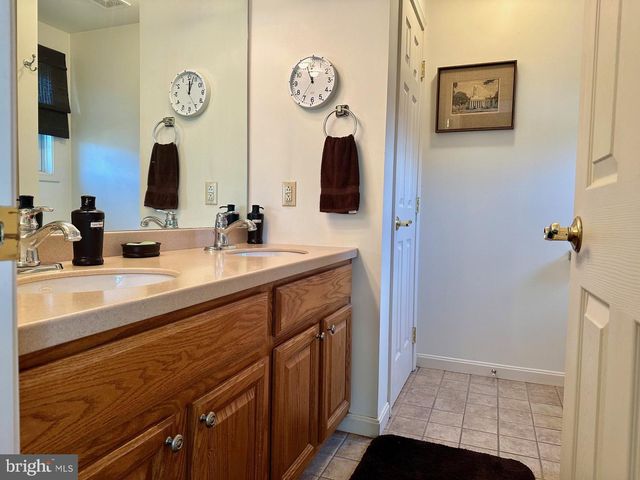 132 QUINCY AVE, State College, PA 16801