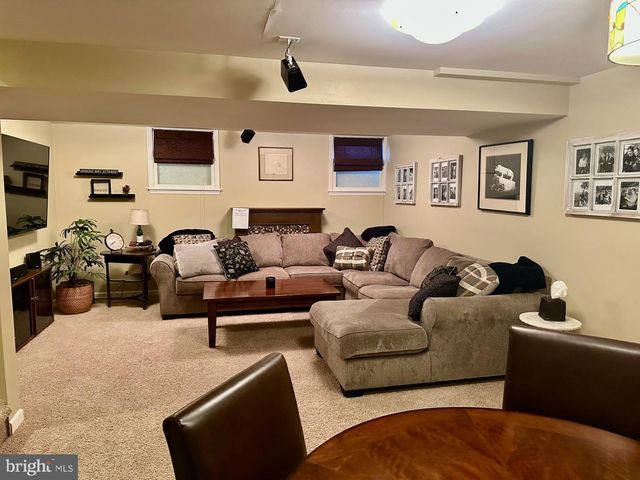 132 QUINCY AVE, State College, PA 16801