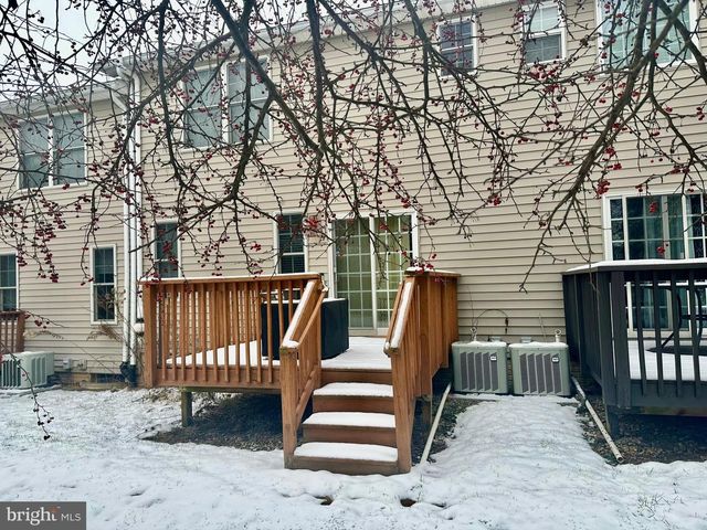 132 QUINCY AVE, State College, PA 16801