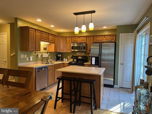 132 QUINCY AVE, State College, PA 16801