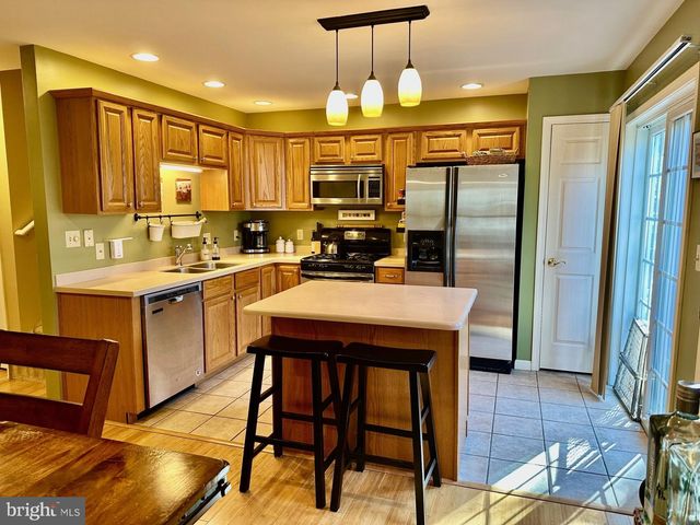 132 QUINCY AVE, State College, PA 16801