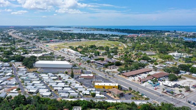 251 SOUTHWINDS DRIVE, Sarasota, FL 34231