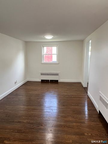 25 Ann Street, East Hartford, CT 06108