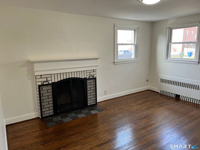 25 Ann Street, East Hartford, CT 06108