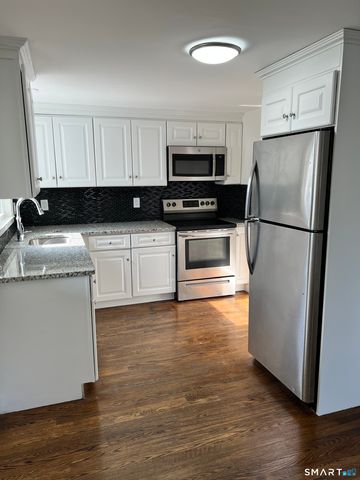 25 Ann Street, East Hartford, CT 06108
