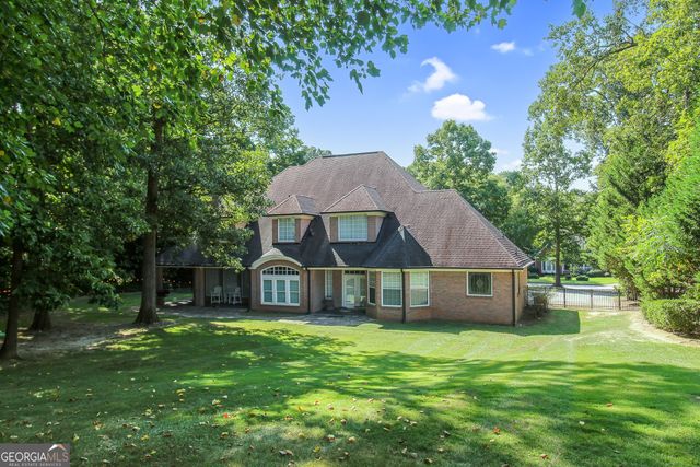 8225 Seven Oaks Drive, Jonesboro, GA 30236