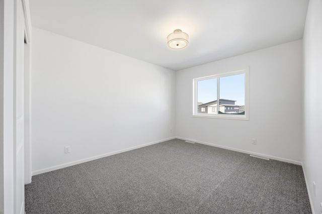 10350 Burgundy Drive, Horace, ND 58047