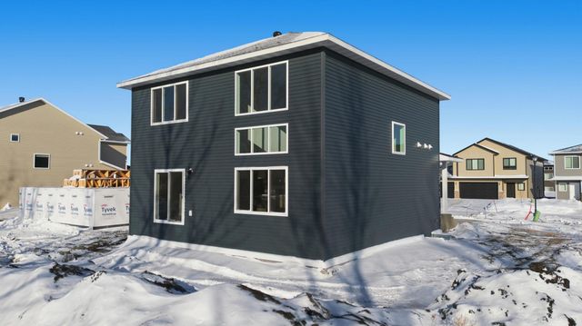 10350 Burgundy Drive, Horace, ND 58047