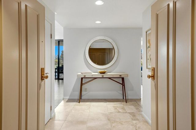 910 Island Drive 207, Rancho Mirage, CA 92270