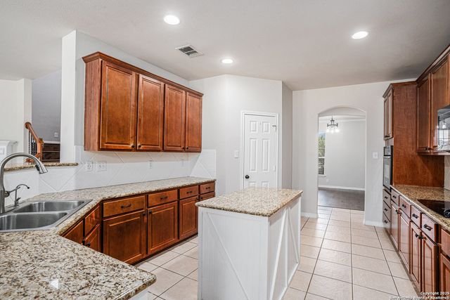 24123 Horse Prairie, San Antonio, TX 78261