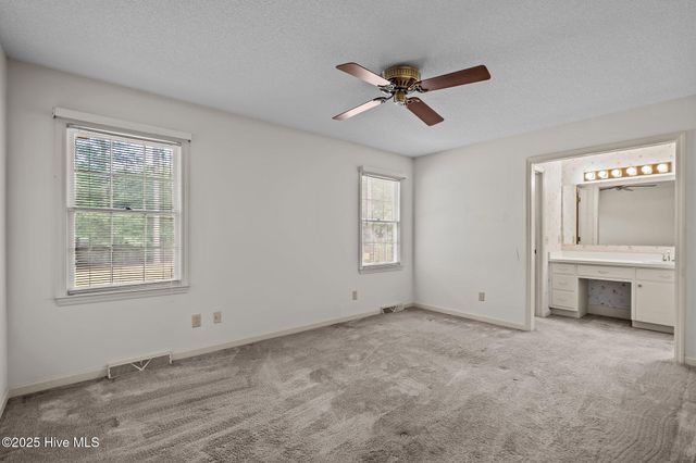 206 Shamrock Drive, Wilmington, NC 28409