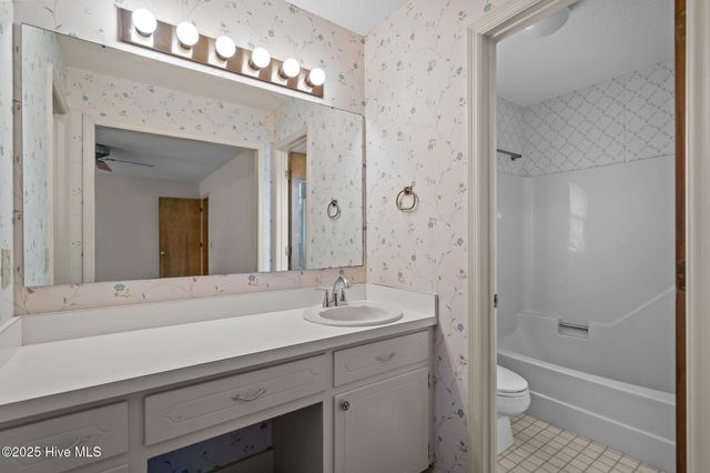 206 Shamrock Drive, Wilmington, NC 28409