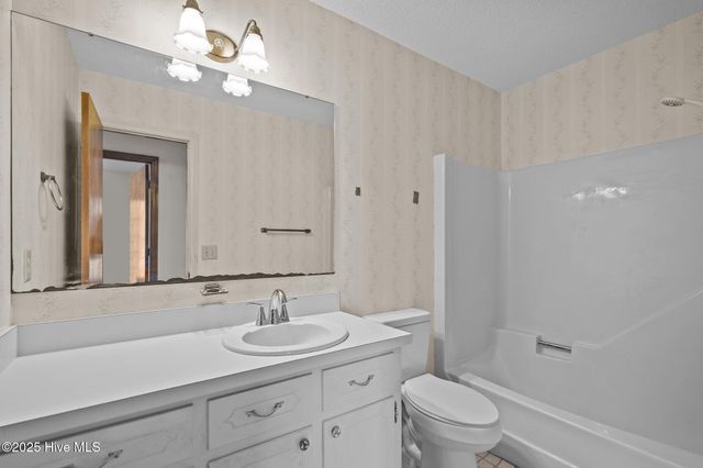 206 Shamrock Drive, Wilmington, NC 28409