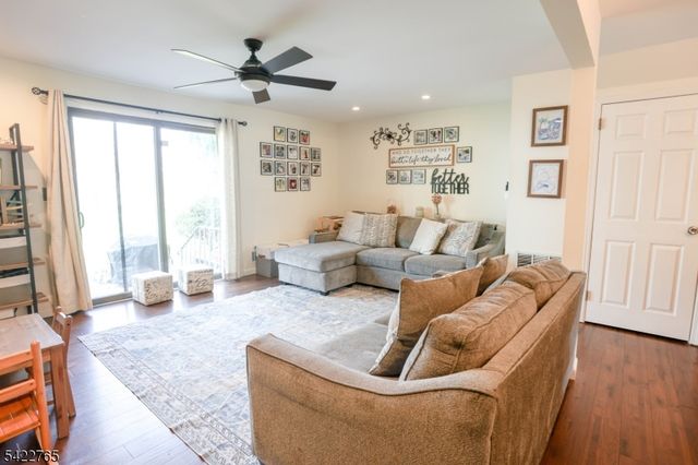 2301 Tudor Ct, Hillsborough Twp., NJ 08844