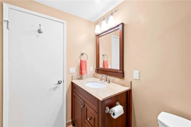 11870 Mansa Court, Fountain Valley, CA 92708