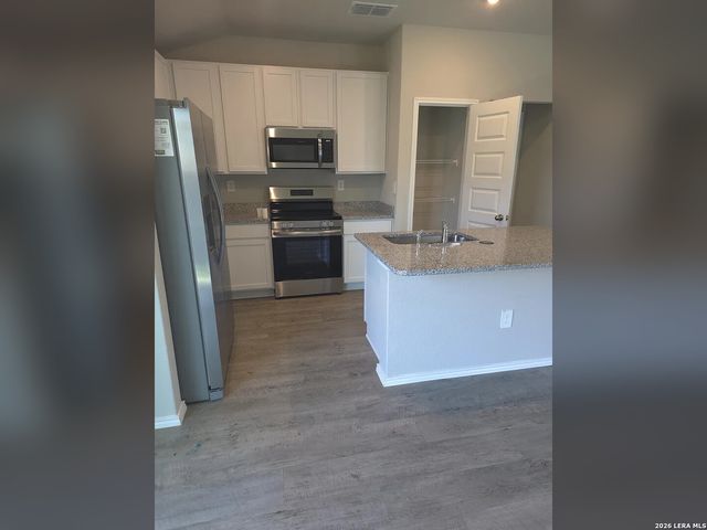 1124 Whitneyway Ln, New Braunfels, TX 78130