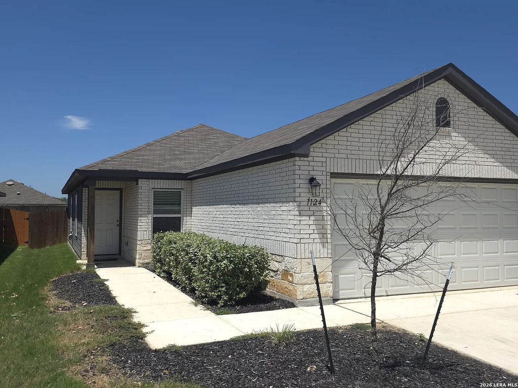 1124 Whitneyway Ln, New Braunfels, TX 78130