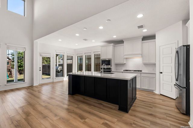 9516 CACTUS CYN, San Antonio, TX 78254